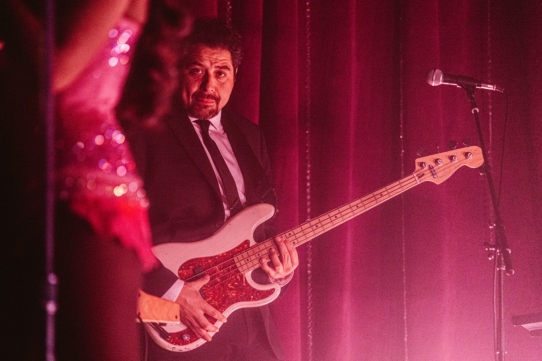 Amber Mark in concert