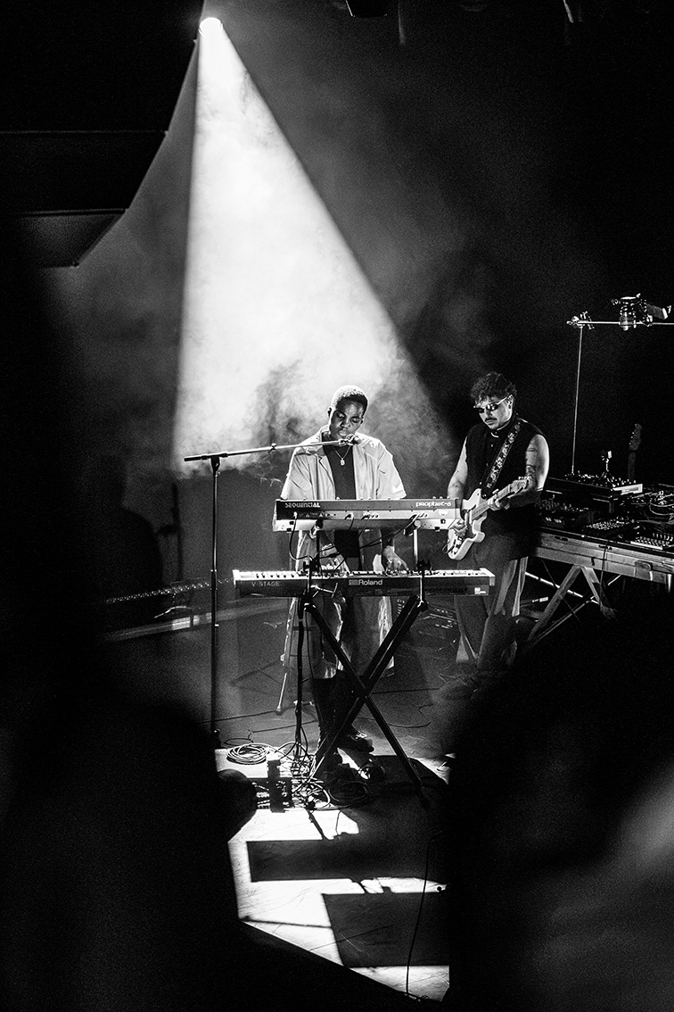 Arlo Parks in concert